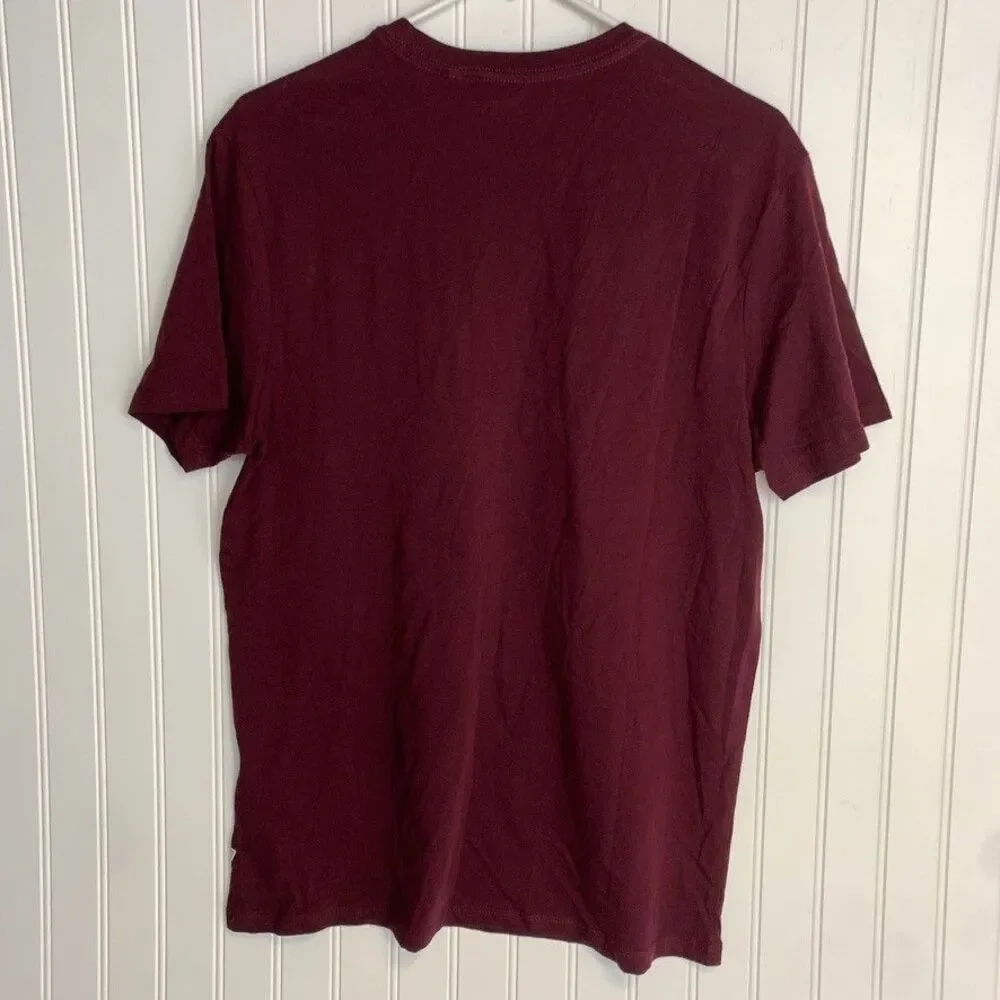 Guess Men Short Sleeve T-Shirt Gold Burgundy Crewneck Logo Triangle Size M - Picture 6 of 7